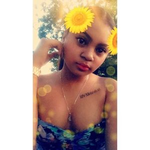 Meet your Posher, Ana